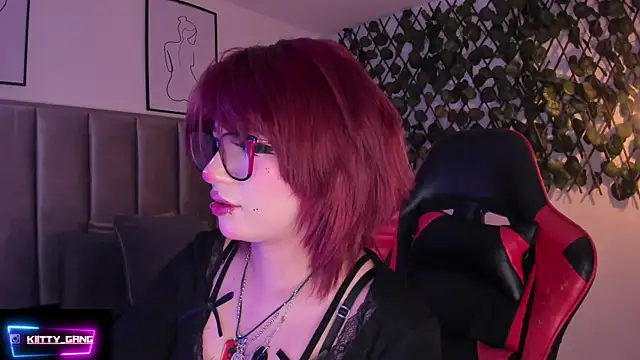 Kitty Gang online show from September 20, 2:45 am