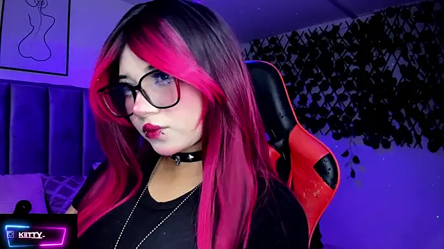 Kitty Gang online show from February 11, 2:05 am