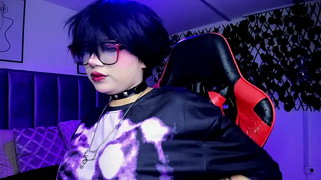 Kitty Gang online show from March 4, 1:33 am