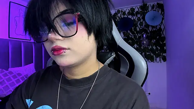 Kitty Gang online show from March 24, 1:21 am