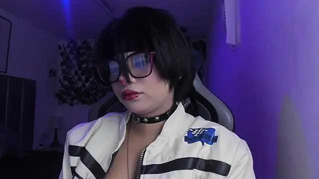 Kitty Gang online show from May 9, 1:44 am
