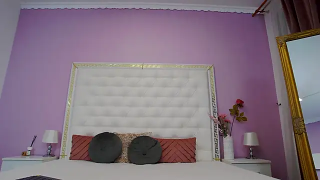 Lenna Paul online show from November 20, 4:45 am