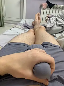 Snapshot of Alex17am chatting on November 26, 12:39 pm Alex17am online show from November 26, 12:39 pm