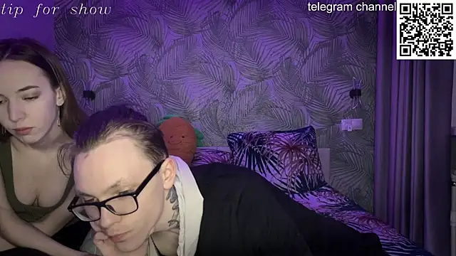 Snapshot of Alex17am chatting on February 15, 4:36 pm Alex17am online show from February 15, 4:36 pm