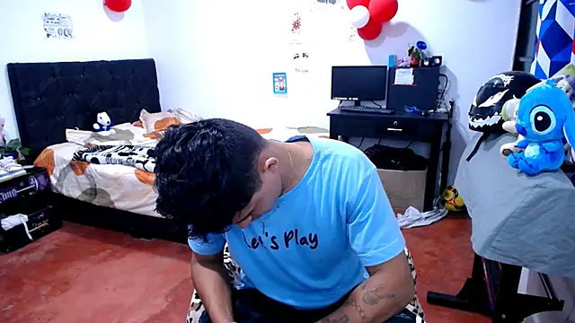 freddy romas online show from May 24, 11:15 am