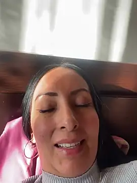 yaralyminjo2 online show from January 21, 9:57 pm