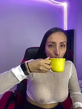 yaralyminjo2 online show from March 4, 2:10 pm