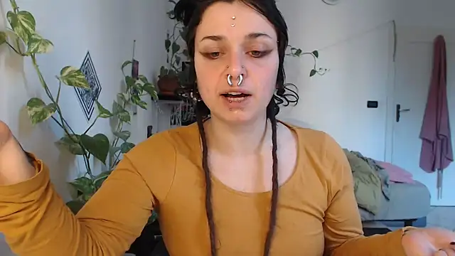 kinkyspirali online show from February 13, 3:08 pm