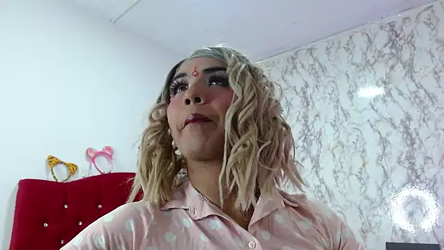 AlexaFontana online show from March 3, 8:26 pm