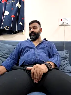Fun Guuy online show from May 7, 2:39 am