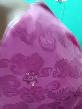 Snapshot of Saroj-Shah chatting on September 20, 6:03 am Saroj-Shah online show from September 20, 6:03 am