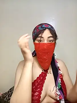Snapshot of Lalou chatting on December 22, 10:17 am Lalou online show from December 22, 10:17 am