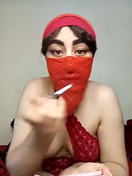 Snapshot of Lalou chatting on December 26, 2:27 pm Lalou online show from December 26, 2:27 pm