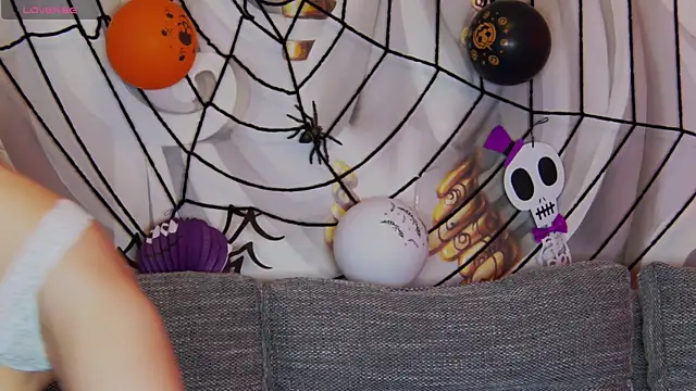 Snapshot of hailey_peach chatting on October 30, 5:57 pm hailey peach online show from October 30, 5:57 pm