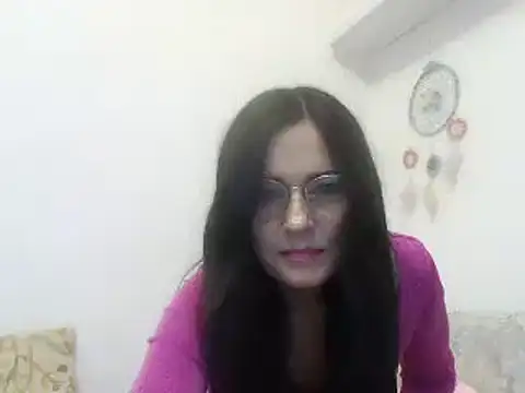 Snapshot of ButterflyJill chatting on December 19, 8:34 pm ButterflyJill online show from December 19, 8:34 pm