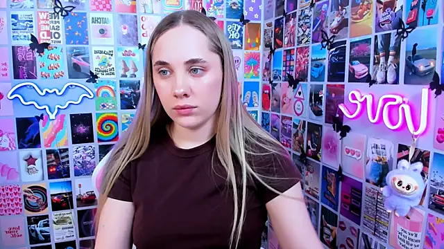 MiaMilas online show from April 1, 1:41 pm