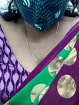 Snapshot of mallu-sumi chatting on January 28, 2:42 pm mallu-sumi online show from January 28, 2:42 pm