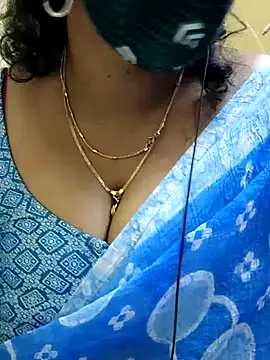 Snapshot of mallu-sumi chatting on January 30, 5:28 pm mallu-sumi online show from January 30, 5:28 pm