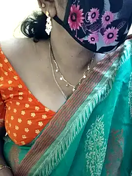 Snapshot of mallu-sumi chatting on February 1, 4:33 pm mallu-sumi online show from February 1, 4:33 pm