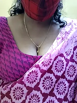 Snapshot of mallu-sumi chatting on February 11, 6:11 pm mallu-sumi online show from February 11, 6:11 pm