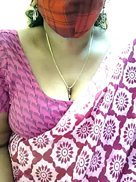 Snapshot of mallu-sumi chatting on February 12, 12:48 am mallu-sumi online show from February 12, 12:48 am