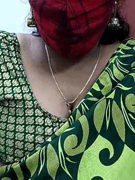 Snapshot of mallu-sumi chatting on February 14, 9:32 pm mallu-sumi online show from February 14, 9:32 pm