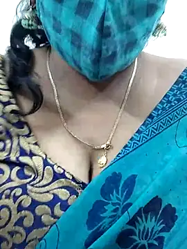 Snapshot of mallu-sumi chatting on February 17, 11:20 pm mallu-sumi online show from February 17, 11:20 pm
