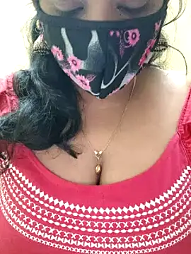 Snapshot of mallu-sumi chatting on February 19, 1:39 pm mallu-sumi online show from February 19, 1:39 pm