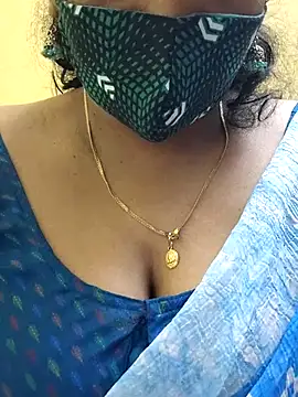 Snapshot of mallu-sumi chatting on February 20, 10:48 pm mallu-sumi online show from February 20, 10:48 pm