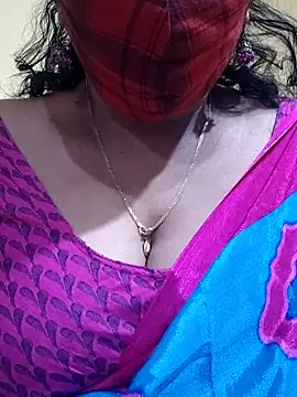 Snapshot of mallu-sumi chatting on February 27, 12:21 am mallu-sumi online show from February 27, 12:21 am