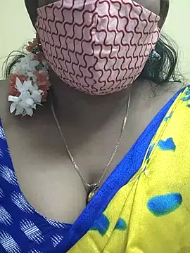 Snapshot of mallu-sumi chatting on February 27, 2:32 pm mallu-sumi online show from February 27, 2:32 pm