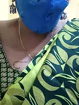 Snapshot of mallu-sumi chatting on March 1, 2:55 pm mallu-sumi online show from March 1, 2:55 pm