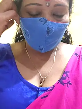 Snapshot of mallu-sumi chatting on March 4, 3:37 pm mallu-sumi online show from March 4, 3:37 pm