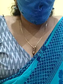 Snapshot of mallu-sumi chatting on March 6, 6:26 pm mallu-sumi online show from March 6, 6:26 pm