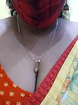 Snapshot of mallu-sumi chatting on March 7, 5:28 pm mallu-sumi online show from March 7, 5:28 pm