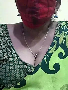 Snapshot of mallu-sumi chatting on March 17, 5:16 pm mallu-sumi online show from March 17, 5:16 pm