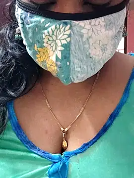 Snapshot of mallu-sumi chatting on March 22, 6:11 am mallu-sumi online show from March 22, 6:11 am