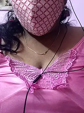 mallu-sumi online show from December 4, 6:05 pm