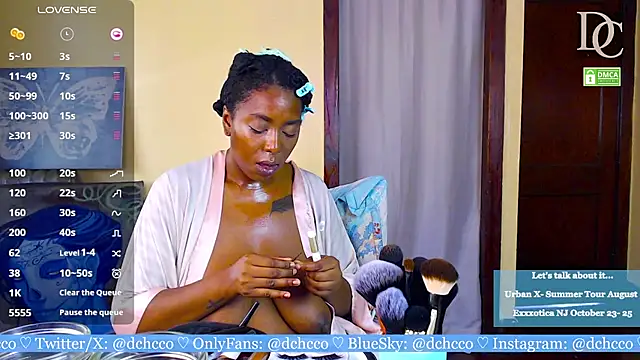 Snapshot of dchcco chatting on July 2, 7:20 pm dchcco online show from July 2, 7:20 pm