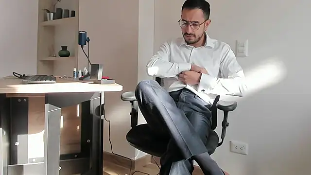 pablo-rincon95 online show from February 1, 12:47 pm