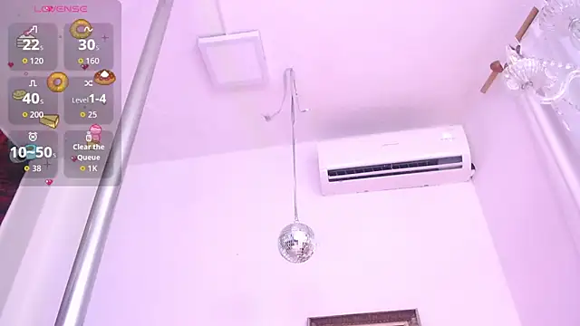 Snapshot of JadeSoleile chatting on October 7, 12:02 pm JadeSoleile online show from October 7, 12:02 pm