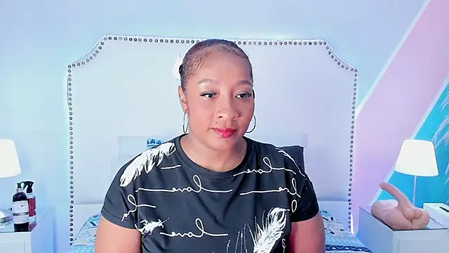 Krystal cambell1 online show from May 20, 7:42 pm