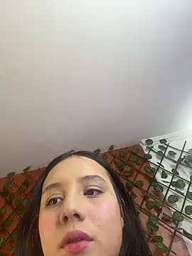 Snapshot of Emily_Trujillo chatting on October 18, 4:08 pm Emily Trujillo online show from October 18, 4:08 pm