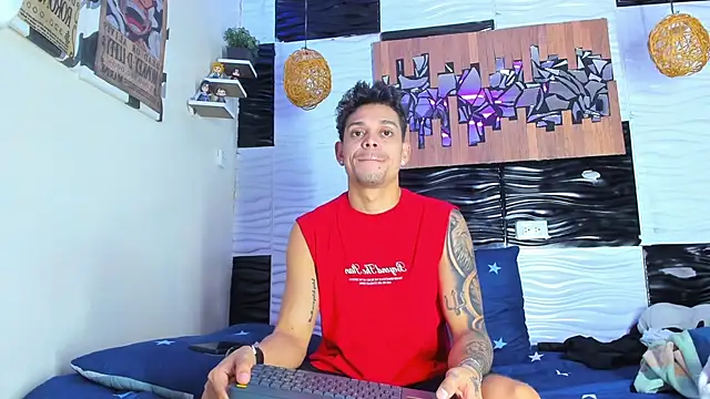 Friendsofeverything  online show from December 18, 11:00 pm