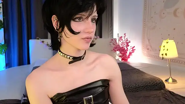 dark vamp  online show from February 27, 2:00 pm