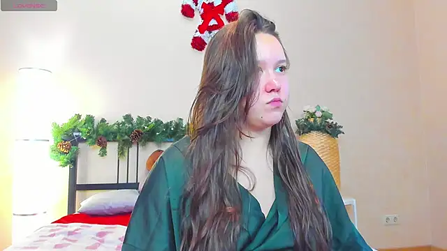 Snapshot of Mira_Karter chatting on January 19, 7:25 am Mira Karter online show from January 19, 7:25 am