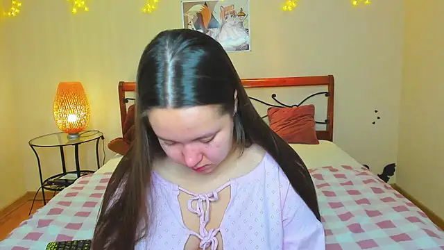 Snapshot of Mira_Karter chatting on February 1, 1:34 am Mira Karter online show from February 1, 1:34 am
