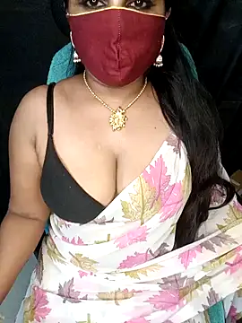 Snapshot of honey-sexy chatting on December 4, 11:52 am honey-sexy online show from December 4, 11:52 am