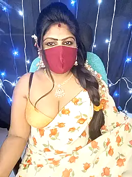 Snapshot of honey-sexy chatting on December 8, 10:41 am honey-sexy online show from December 8, 10:41 am