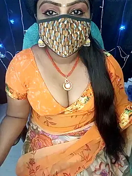 Snapshot of honey-sexy chatting on January 8, 10:15 am honey-sexy online show from January 8, 10:15 am